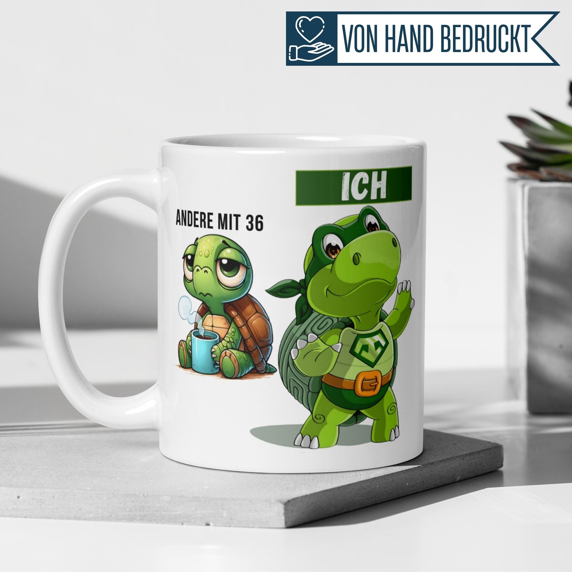 Momentals® Tasse 36. Geburtstag | Schildkröte & Spruch | Andere mit 36 und Ich • Momentals
