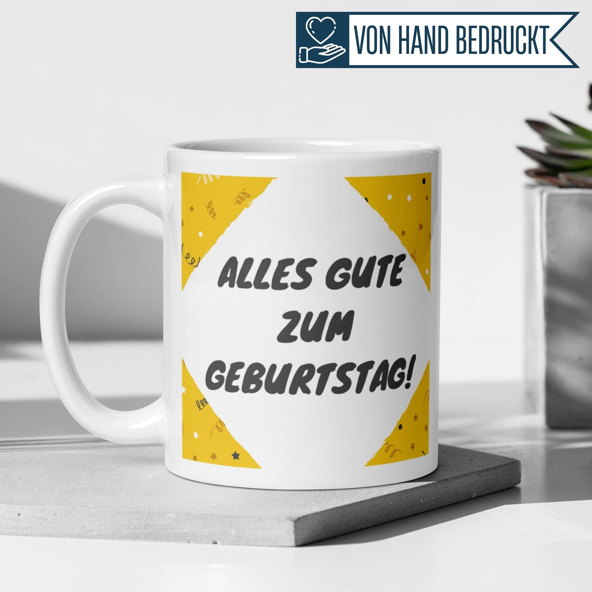 Momentals Tasse mit Aufschrift 'Alles Gute zum Geburtstag!' in fröhlichem Design für persönliche Geschenke.