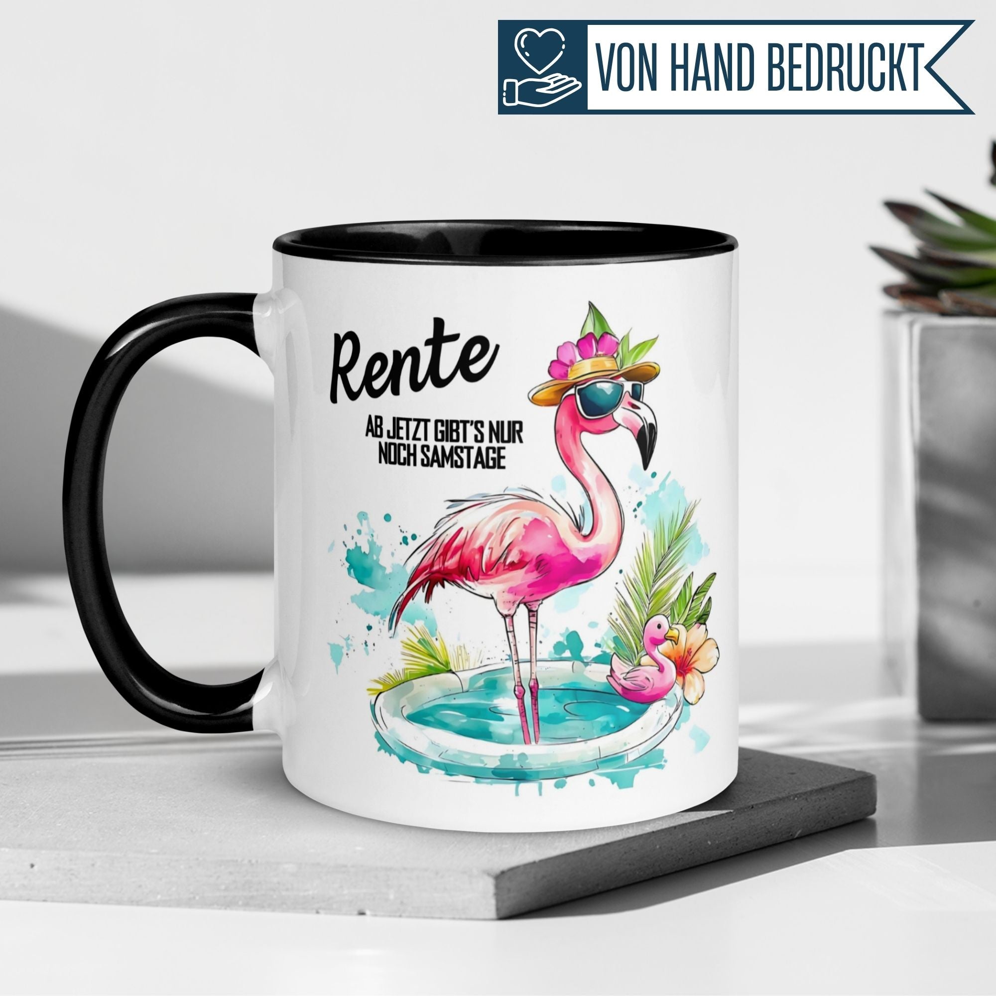 Momentals® Tasse Rente mit Flamingo, Spruch und tropischem Design für entspannte Ruhestandsstimmung.