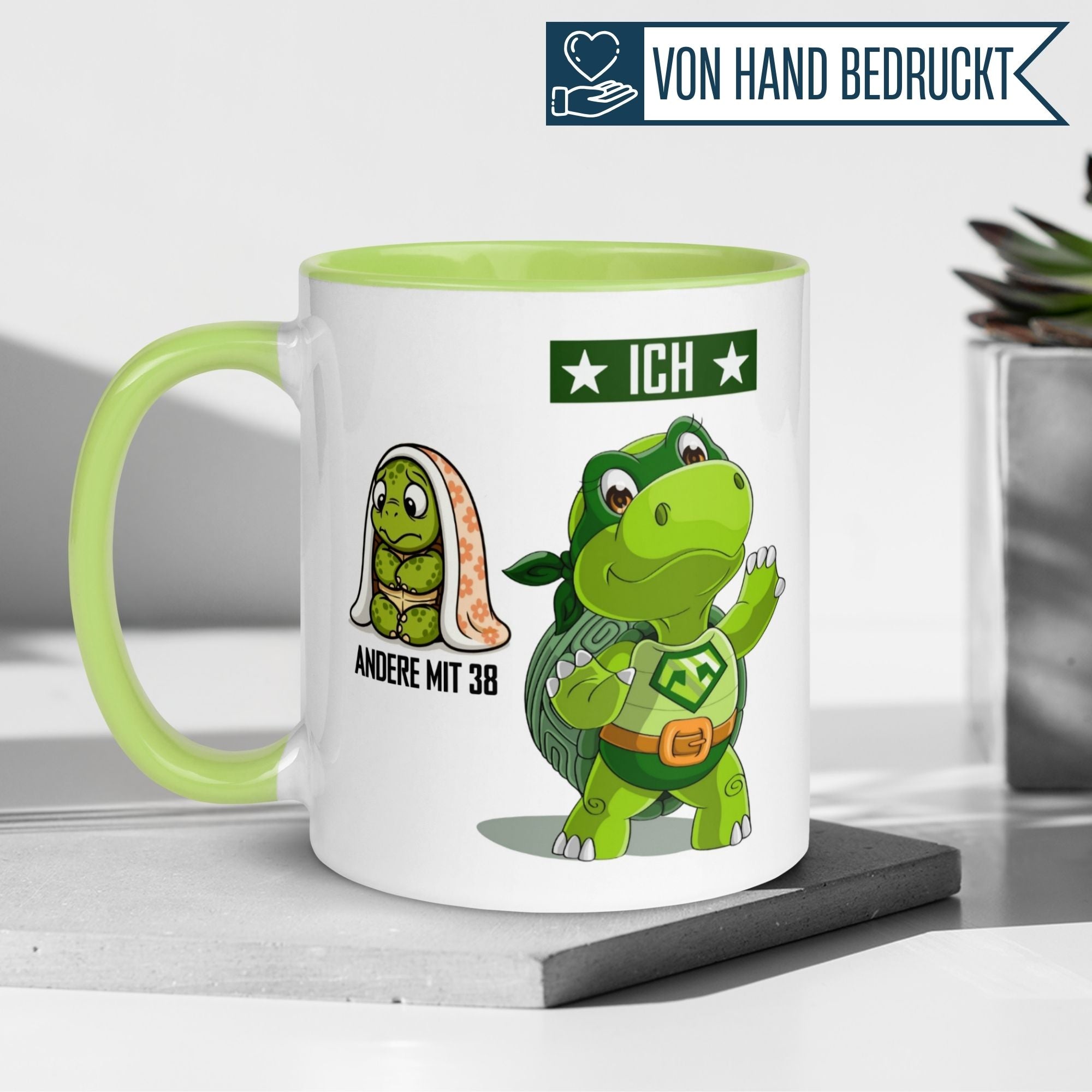 Momentals® Tasse 38. Geburtstag | Schildkröte & Spruch | Andere mit 38 und Ich