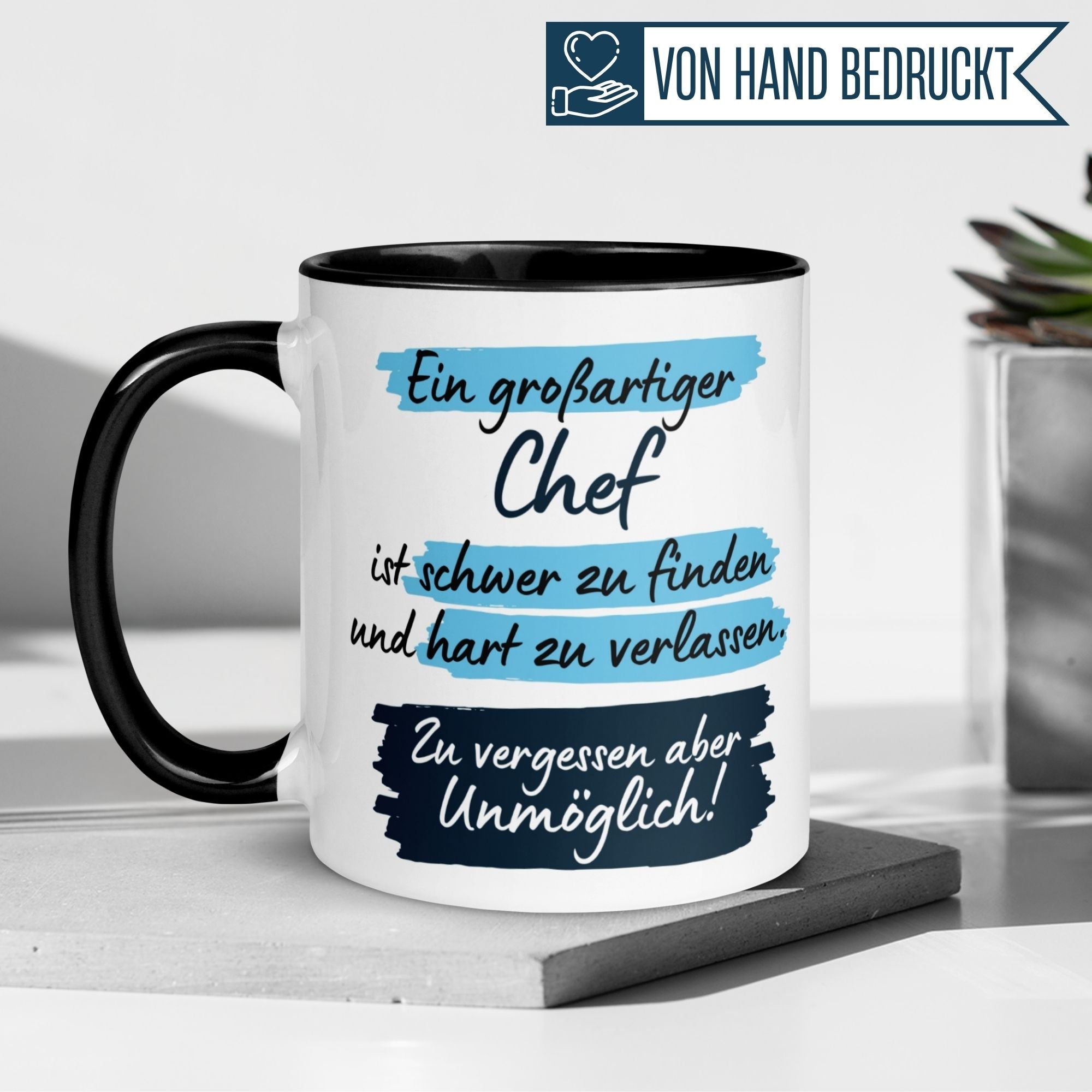 Momentals® Tasse Chef mit Spruch "Ein großartiger Chef ist schwer zu finden" – ideales Geschenk für wertschätzende Chefs.