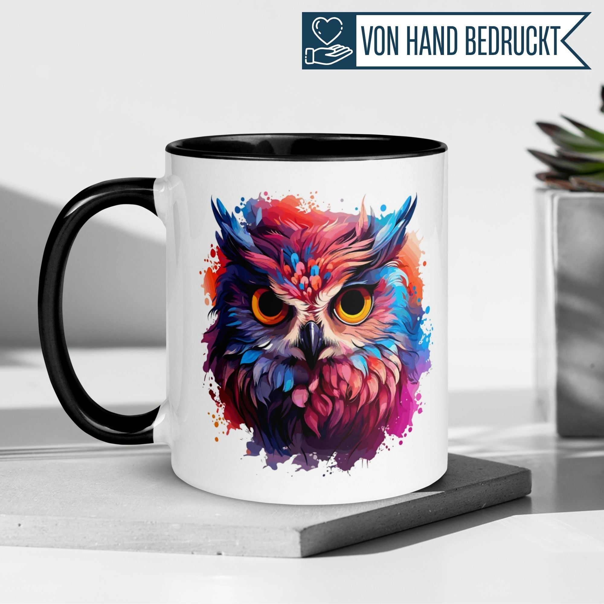 Momentals Tasse mit Aquarell-Eule in lebendigen Farben, ideal für Tierliebhaber und kreative Frühstückstische.
