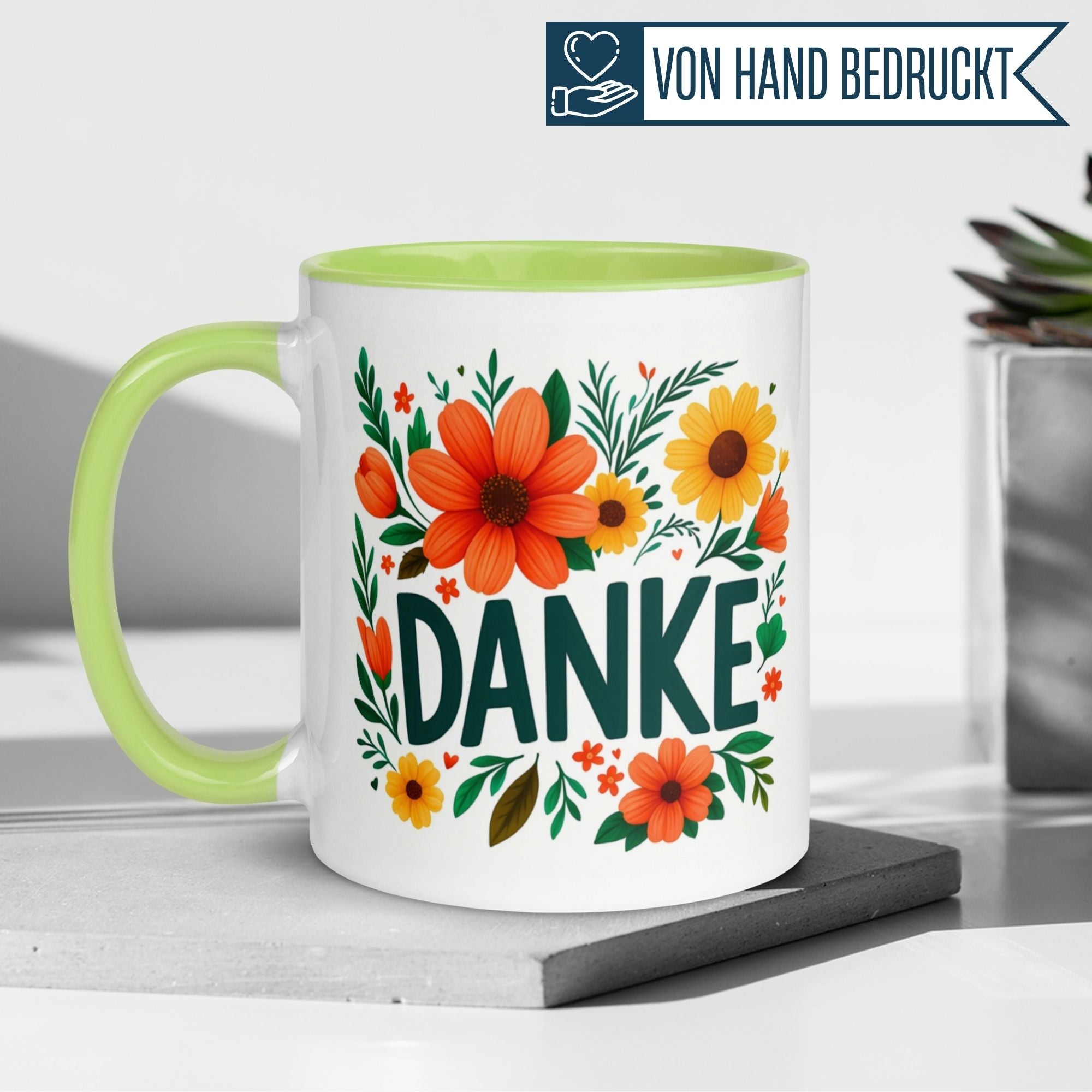 Momentals® Dankeschön Tasse mit bunten Blumen und Spruch, perfekt für Wertschätzung und Kaffeepausen.