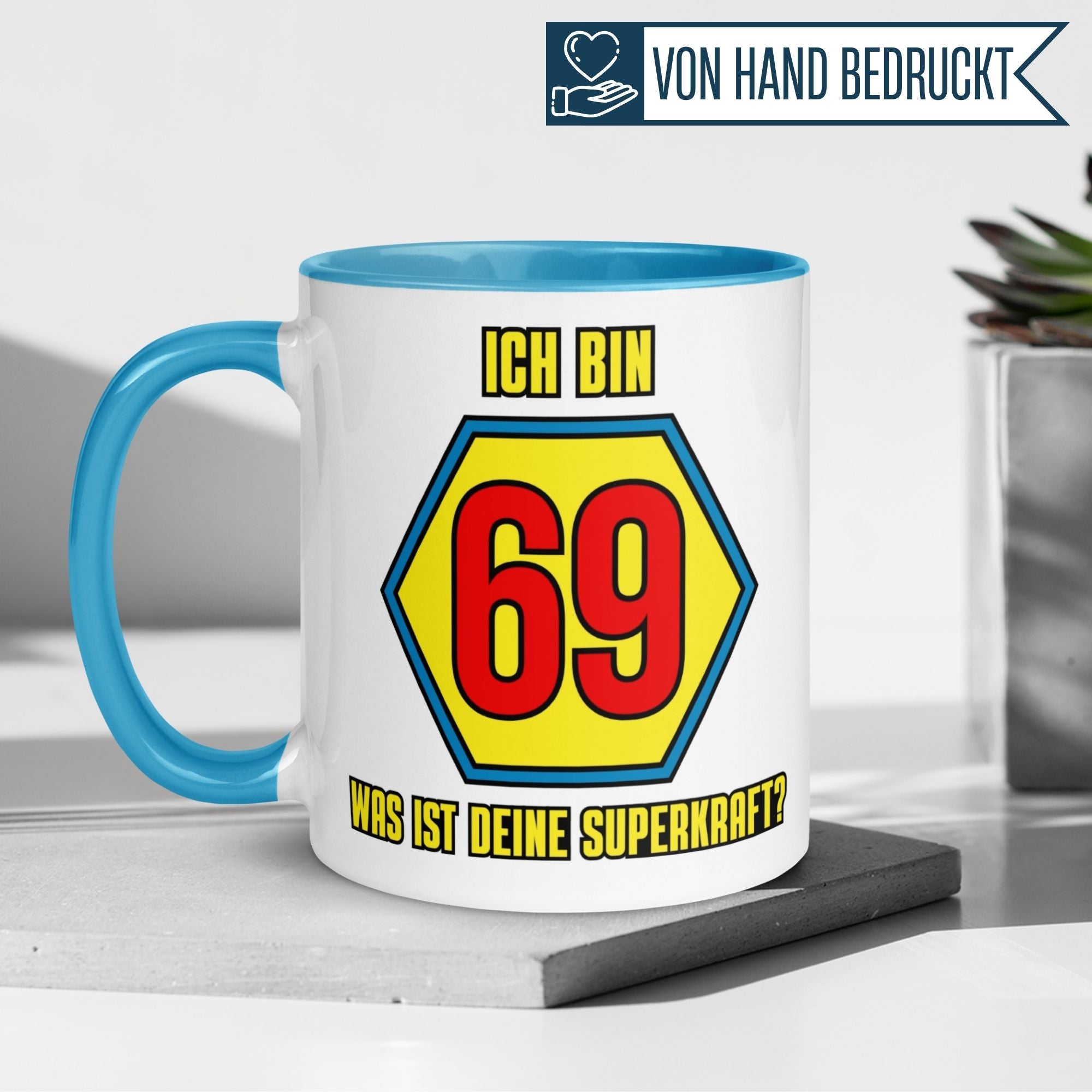 Momentals® Tasse 69. Geburtstag | Superheld & Spruch | Ich bin 69 und was ist deine Superkraft