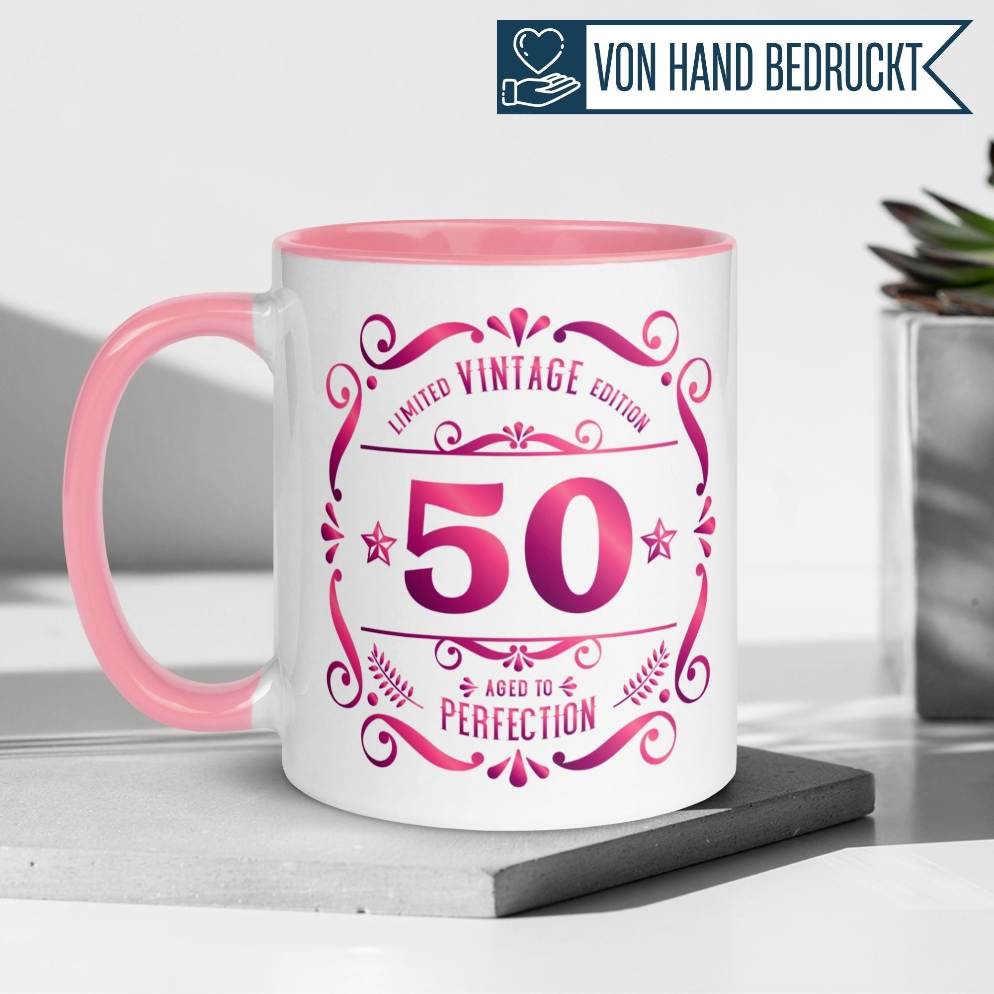 Momentals® 50. Geburtstag Tasse in Vintage-Design, pink mit Spruch "Aged to Perfection"