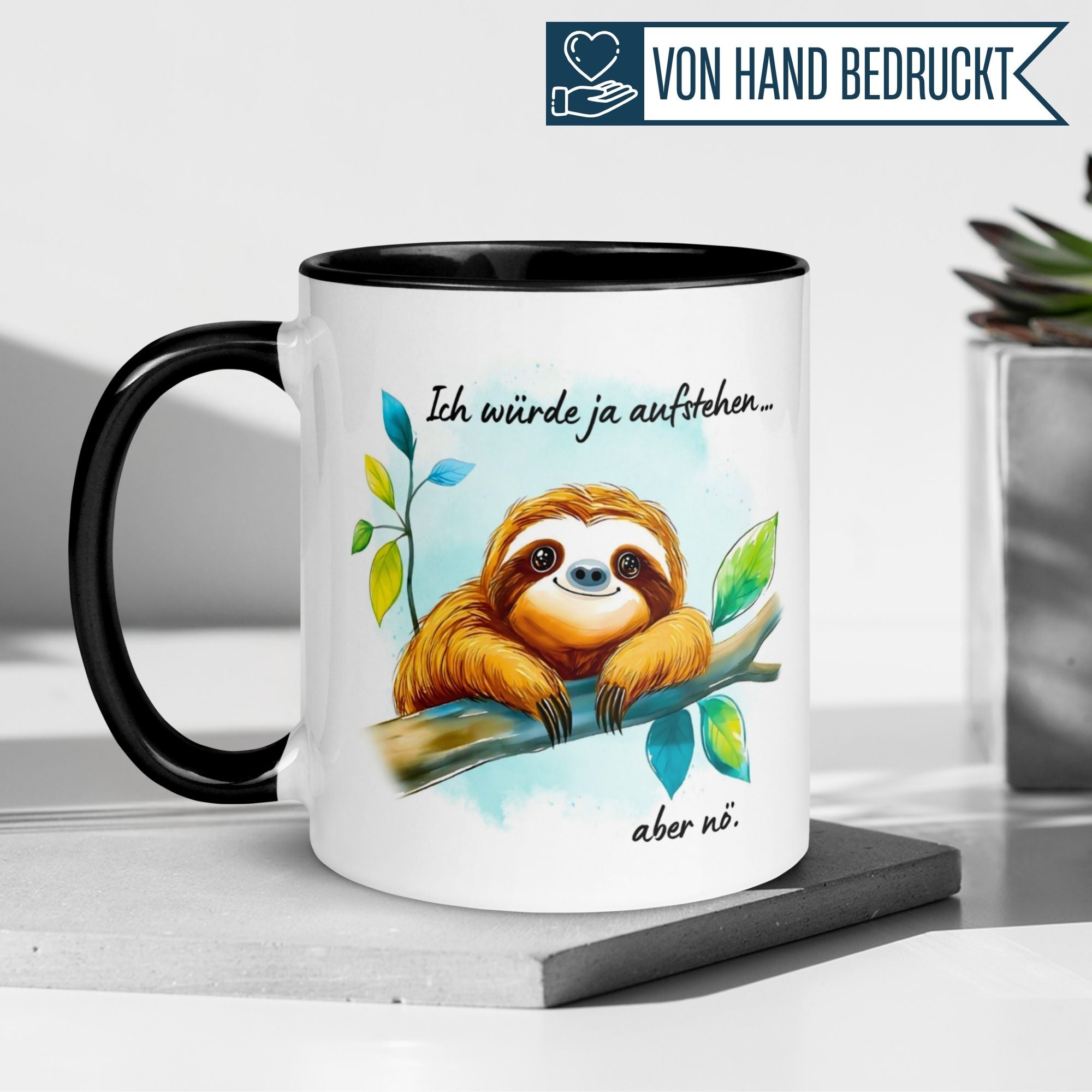 Momentals® Tasse mit Faultier-Motiv und humorvollem Text für Morgenmuffel und Kaffeeliebhaber.