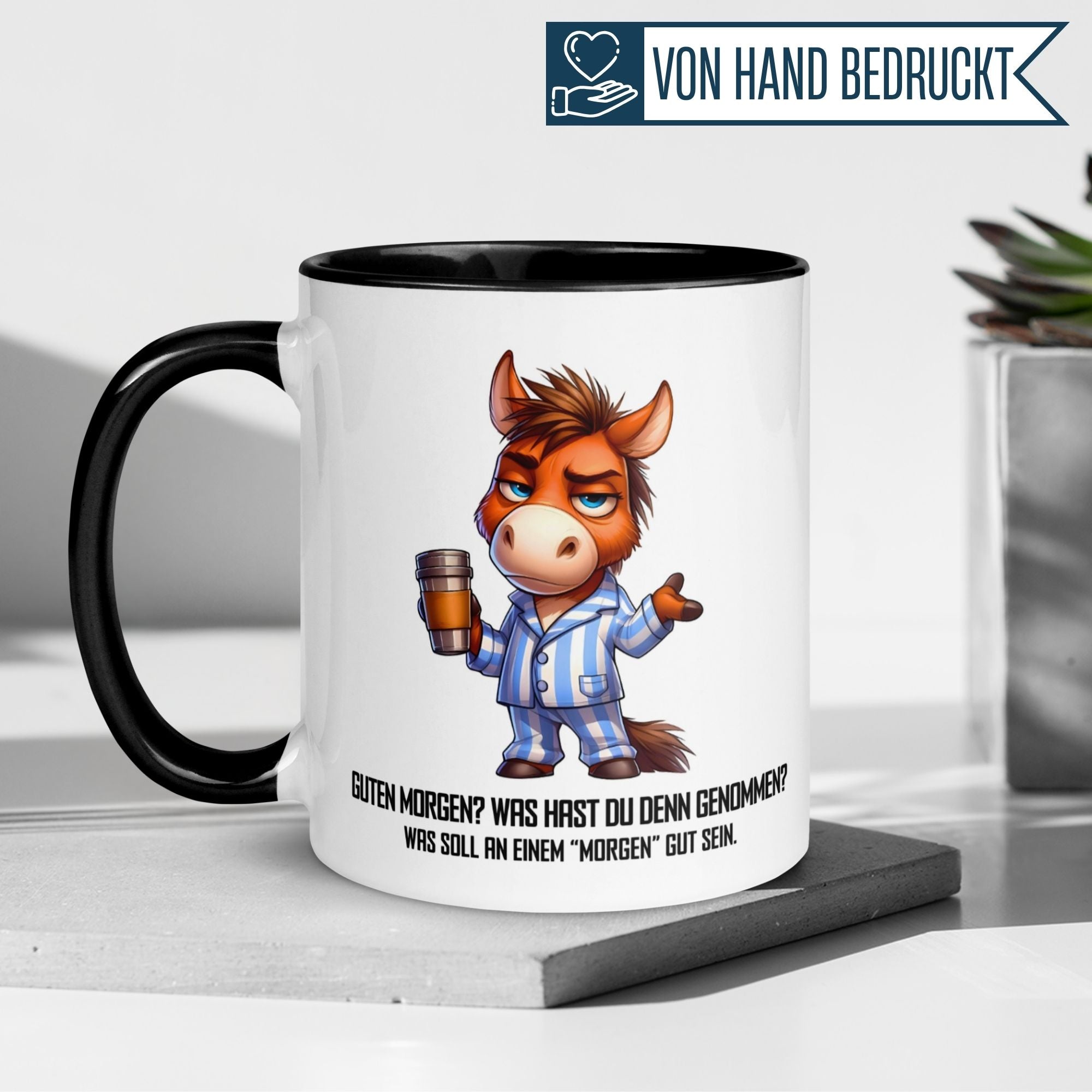 Momentals Tasse mit Maultier im Pyjama, Spruch "Guten Morgen? Was soll daran gut sein?" für Morgenmuffel.