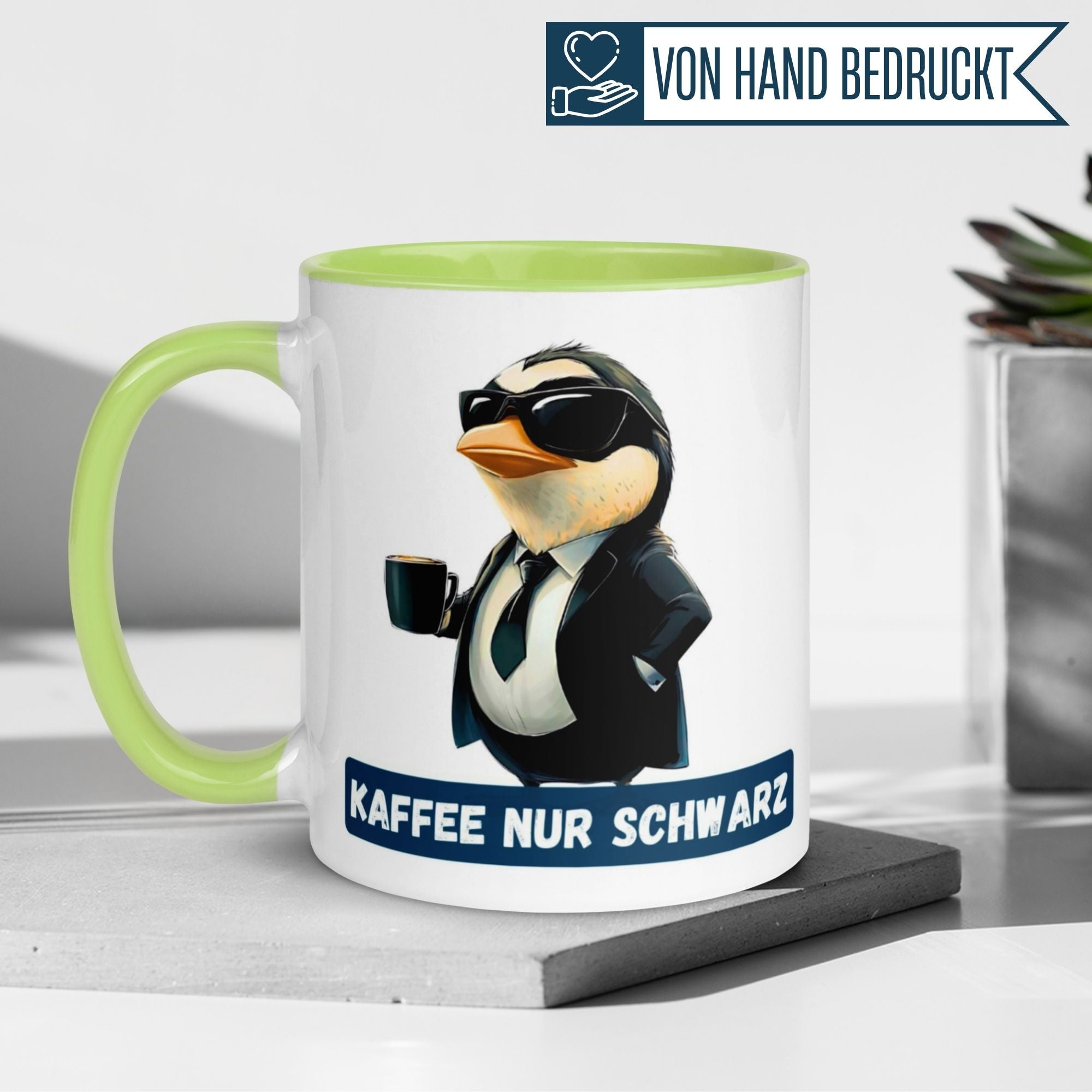 Momentals® Tasse | Pinguin & Spruch | Kaffee nur schwarz
