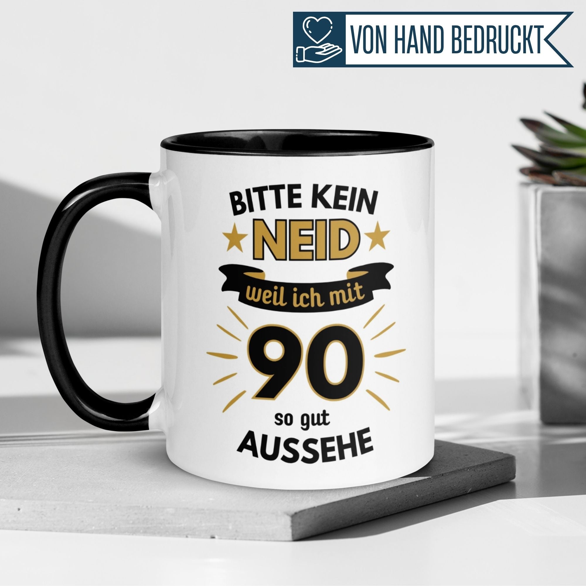 Momentals® Tasse für 90. Geburtstag mit lustigem Spruch "Bitte kein Neid – weil ich mit 90 so gut aussehe"