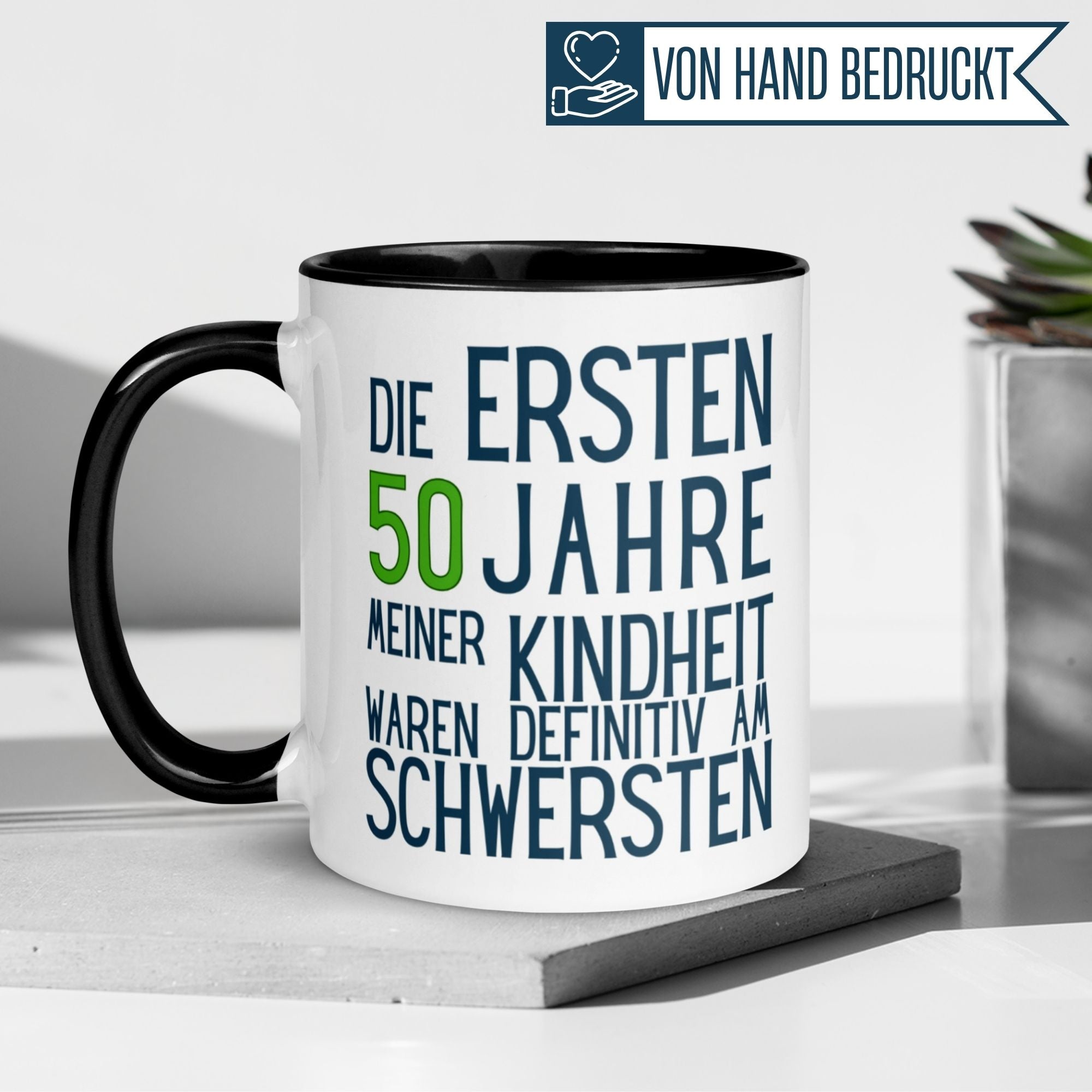 Momentals® Tasse zum 50. Geburtstag mit humorvollem Spruch über Kindheitserinnerungen.