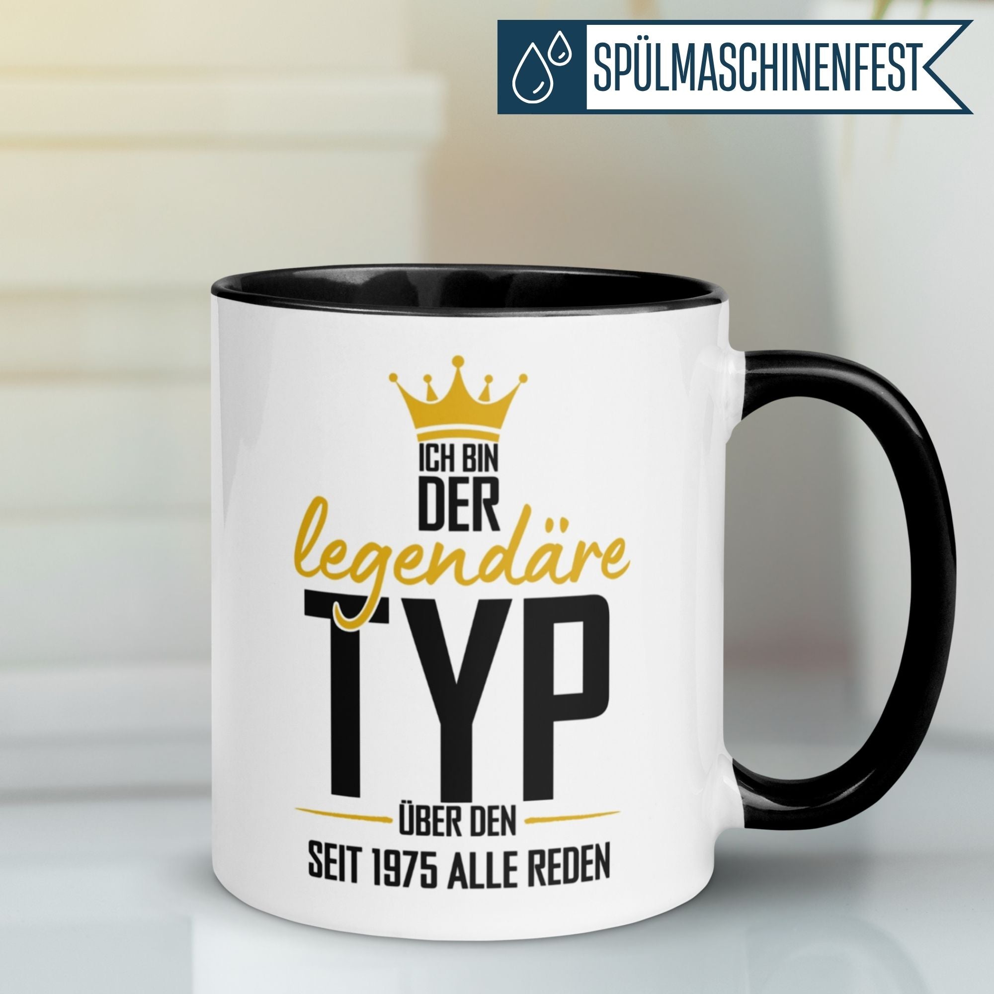 Momentals® Tasse für 50. Geburtstag, mit Spruch "Ich bin der legendäre Typ, seit 1975 alle reden!" auf weißem Hintergrund.