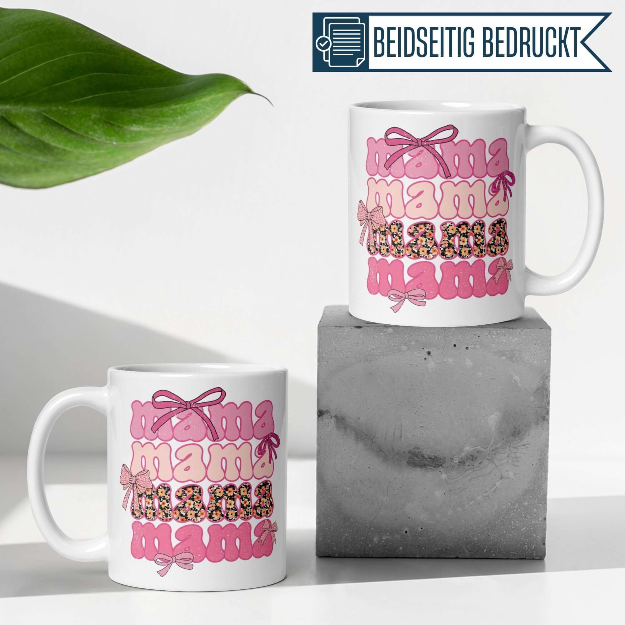 Momentals® Mama-Tasse mit bunten Schriftzügen, Schleifenmustern im rosa Retro-Stil, perfekt für Mama.