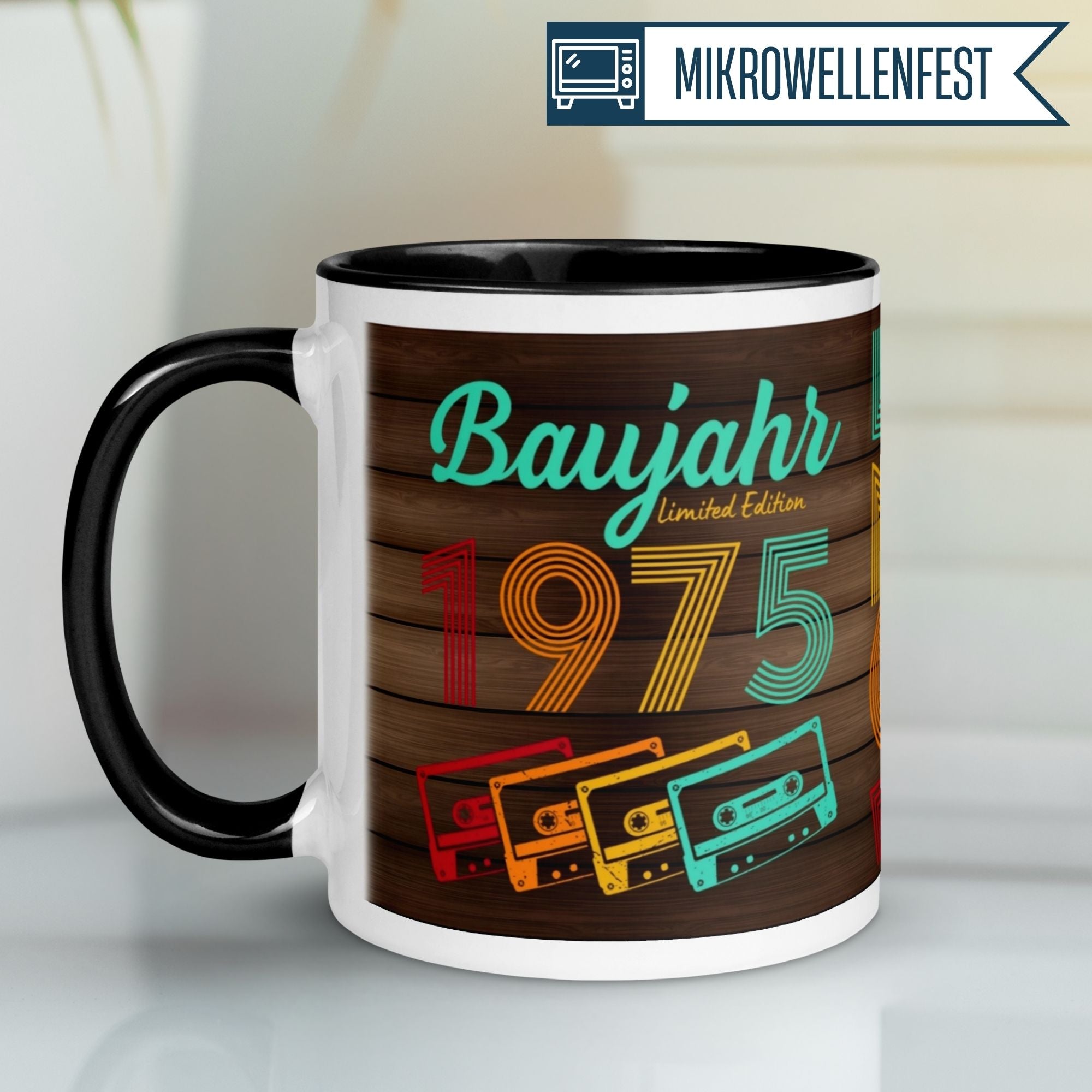 Retro Tasse zum 50. Geburtstag, Baujahr 1975, mit bunten Kassettenmotiven