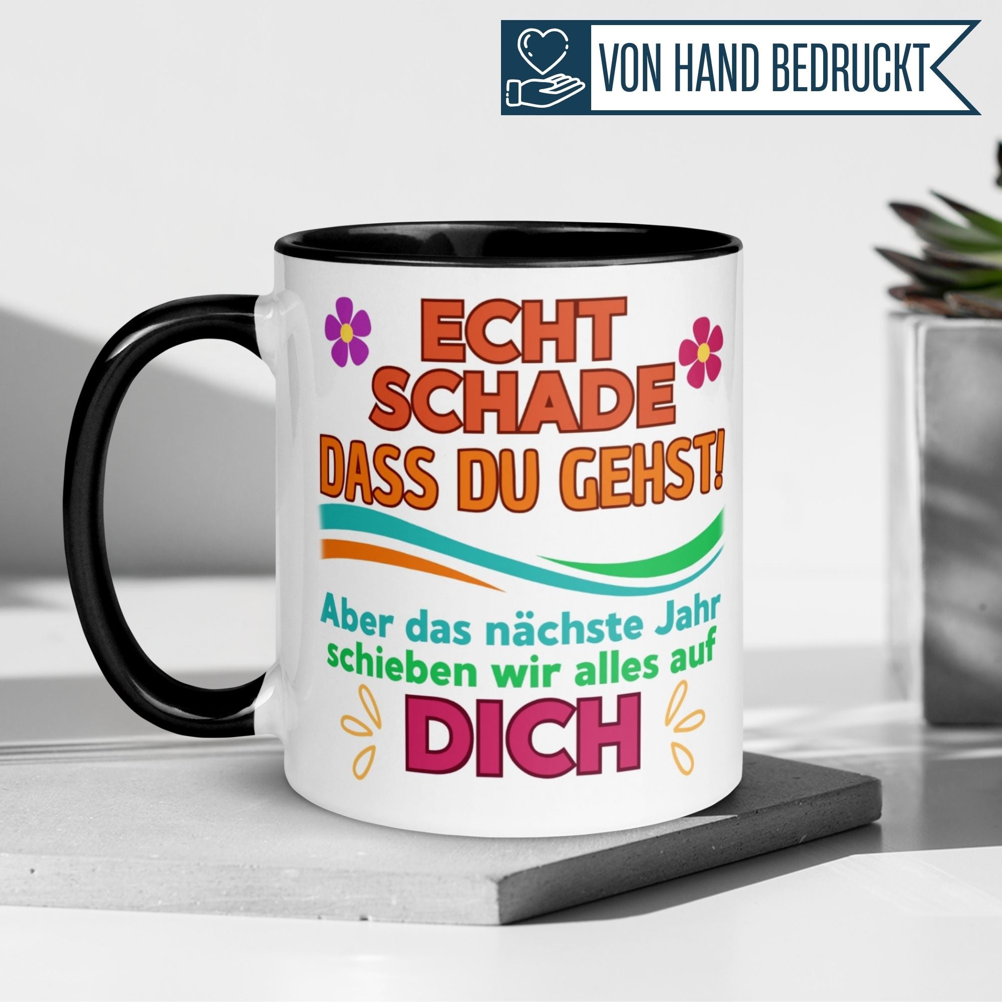 Momentals® Abschiedstasse mit humorvollem Spruch und bunten Blumen für Wertschätzung und Abschied.