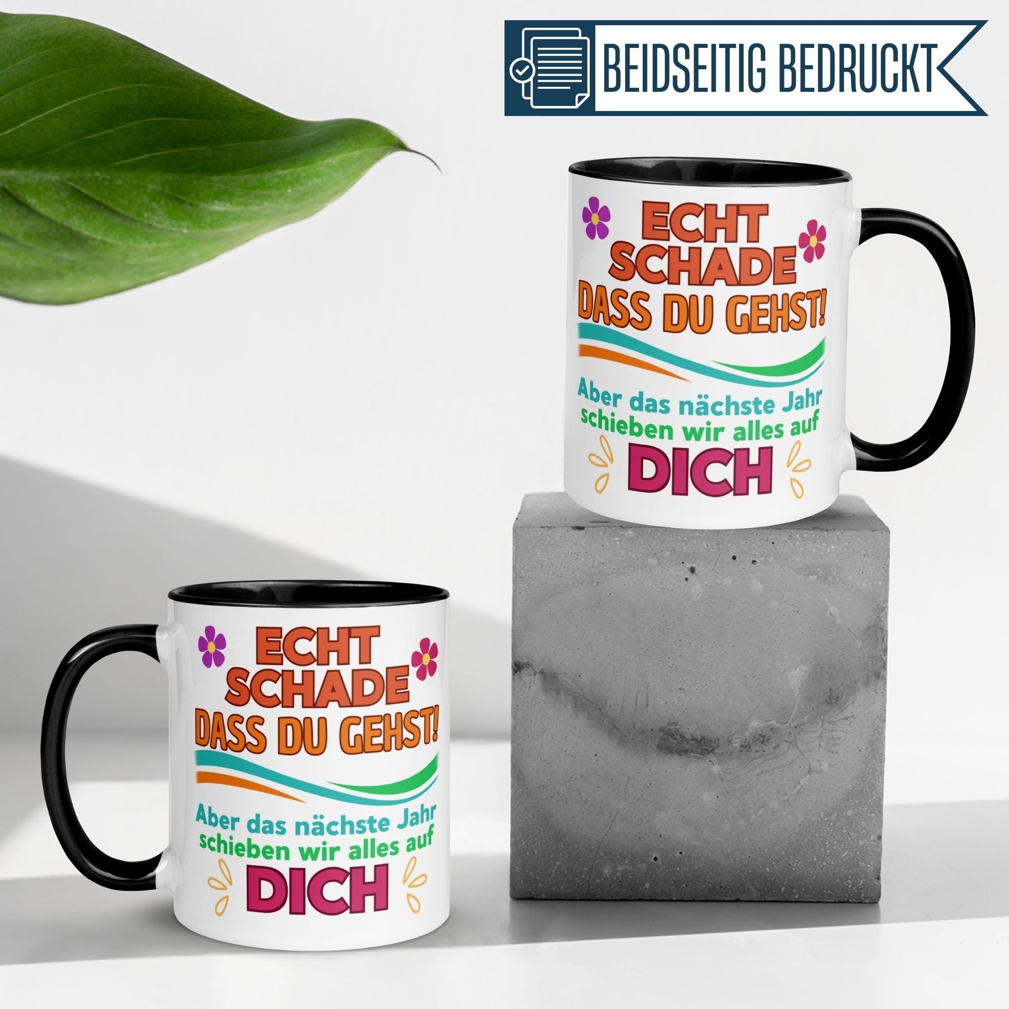 Momentals Tasse Abschied mit fröhlicher Typografie und bunten Blümchen, humorvolles Geschenk für Kollegen.