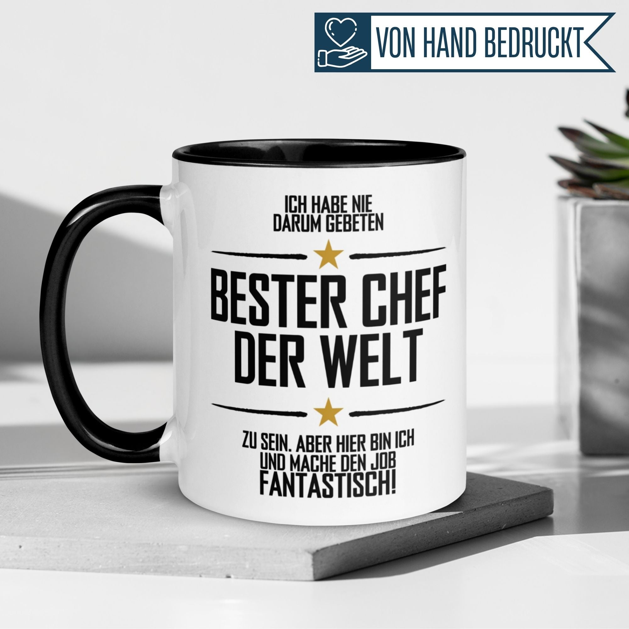 Momentals Tasse Chef mit dem Spruch 'Bester Chef der Welt' für humorvolle Bürogeschenke und Wertschätzung.