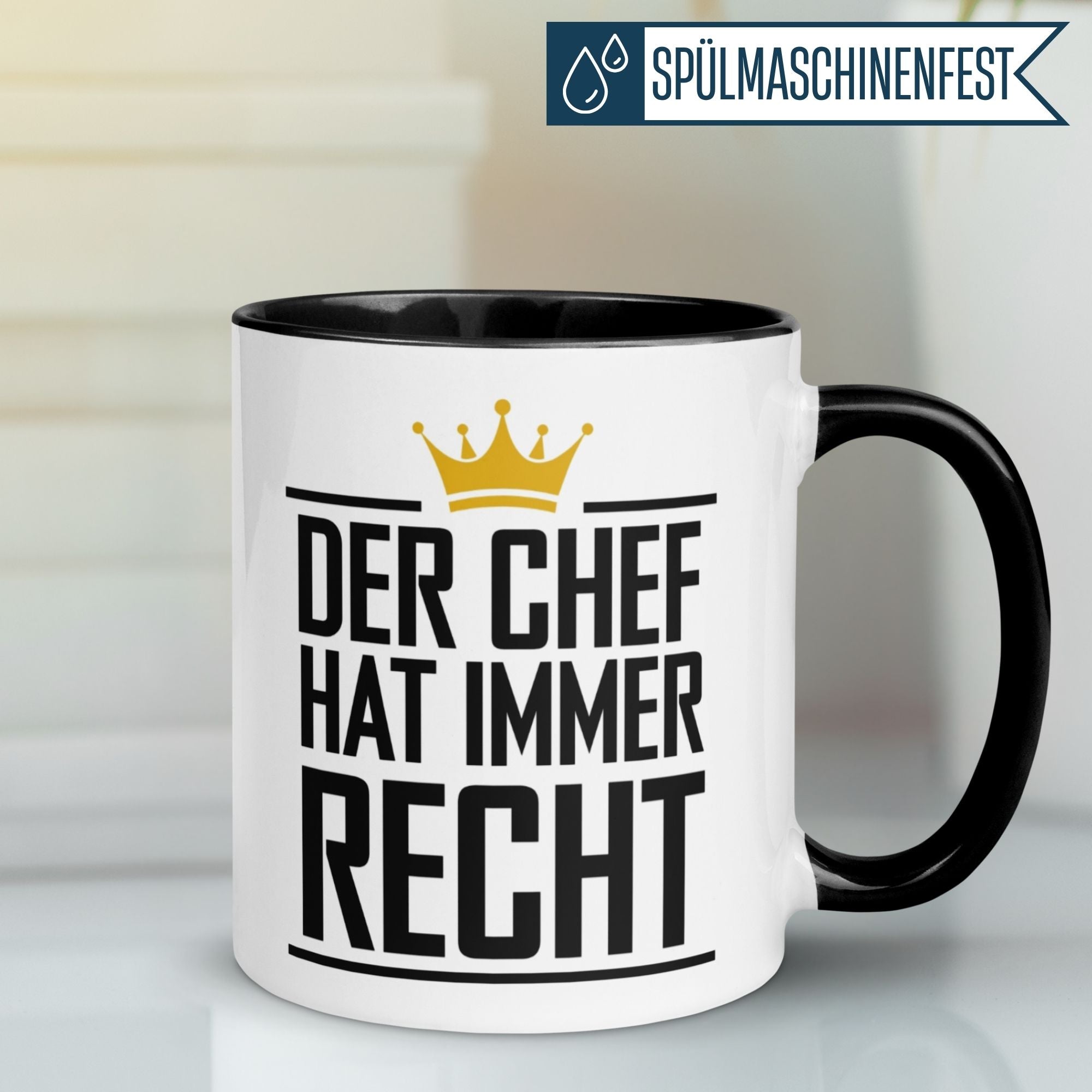 Momentals® Tasse Chef mit Spruch 'Der Chef hat immer Recht' und Krone, ideal als kreatives Geschenk.