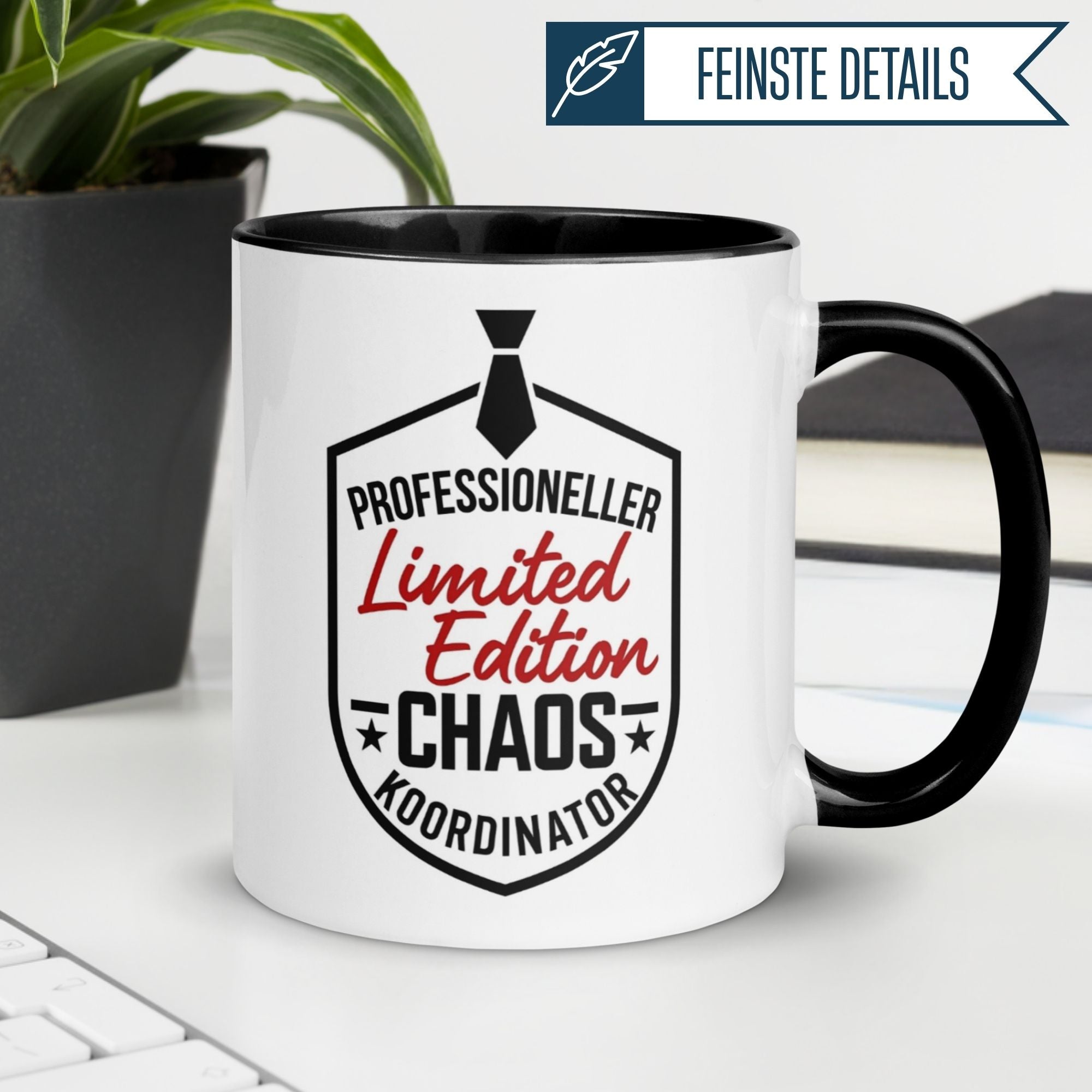 Momentals® Tasse für den Chef mit humorvollem Design: "Professioneller Chaos Koordinator" in limitierter Edition.