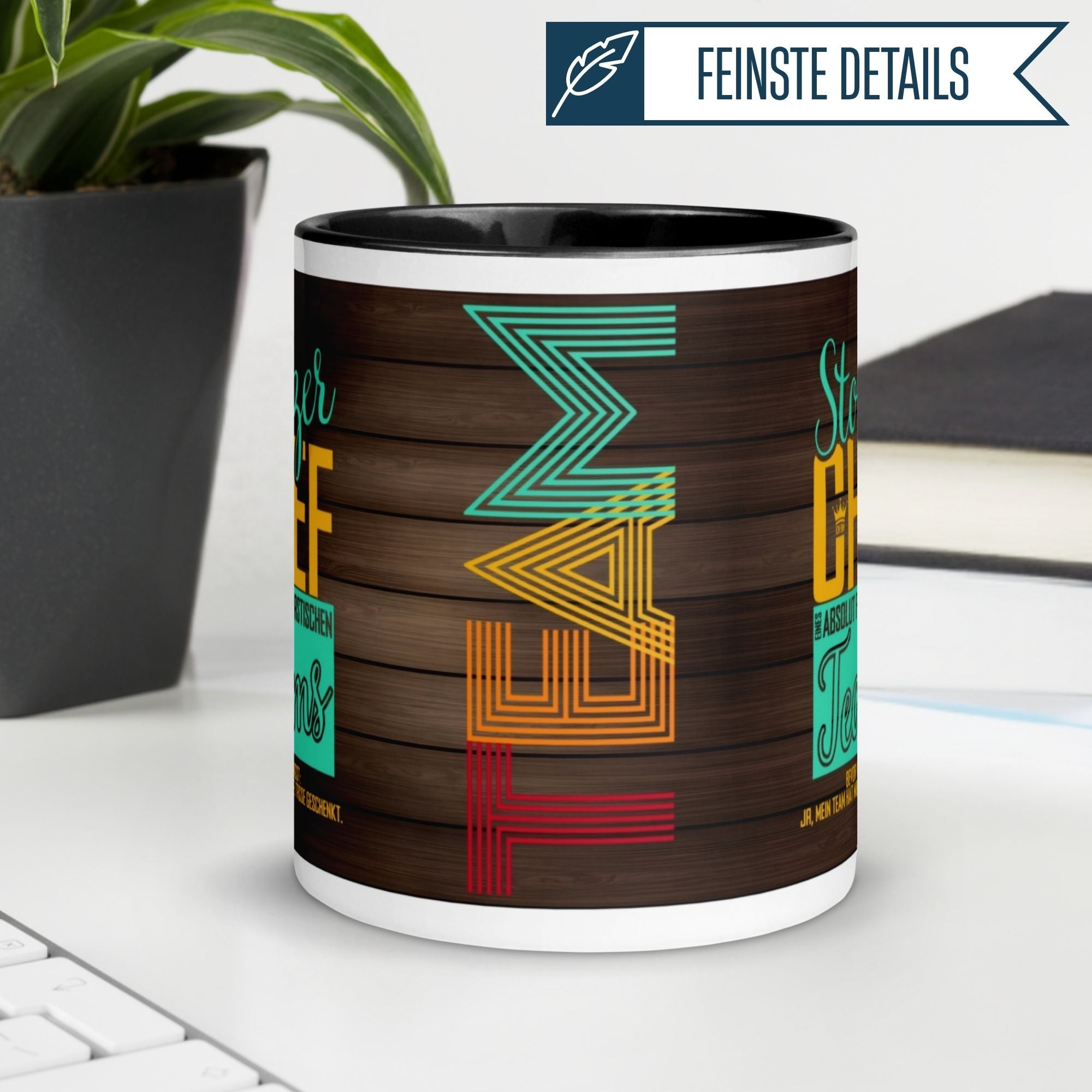 Momentals® Tasse Chef mit buntem Team-Design, perfektes Geschenk für wertschätzende Chefs.