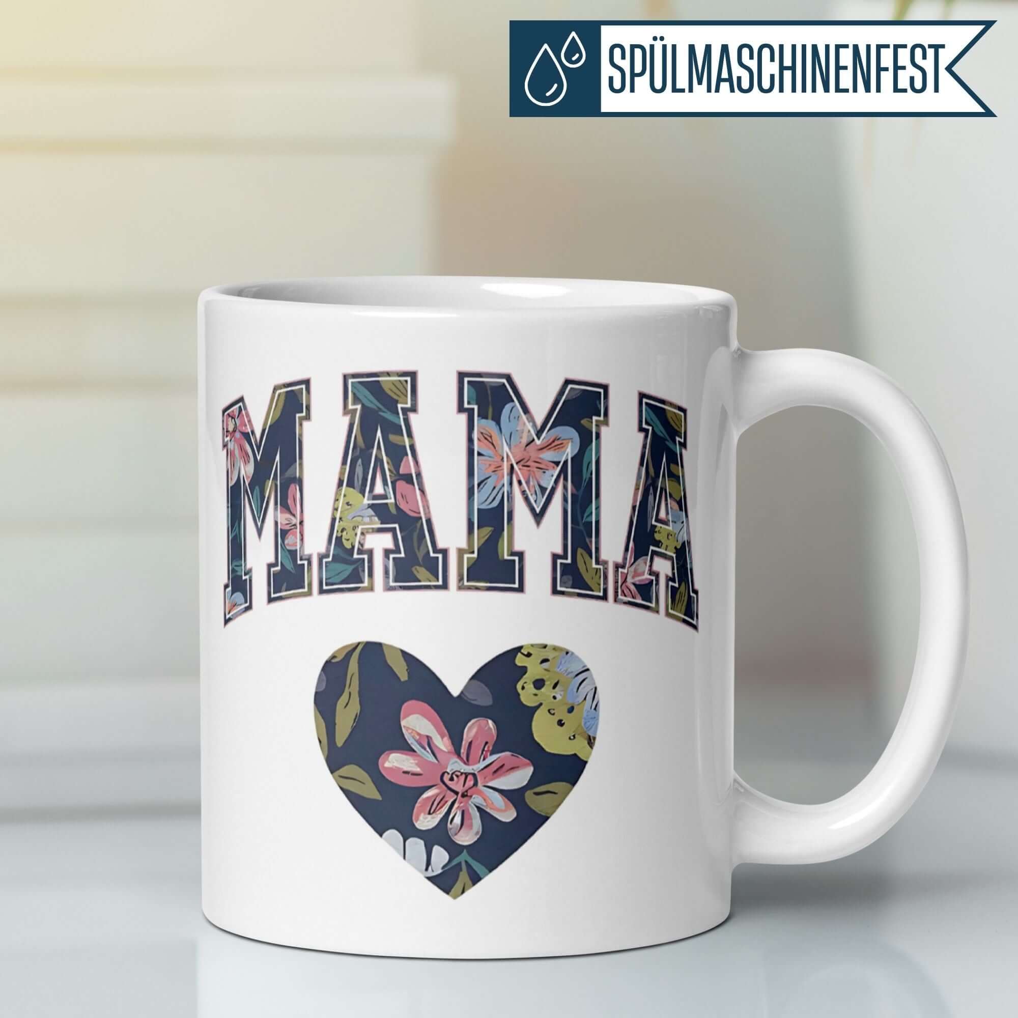 Momentals Tasse Mama mit floralem Herz und College-Schriftzug für Mom, in fröhlichen Farben, ideal für Geschenke.
