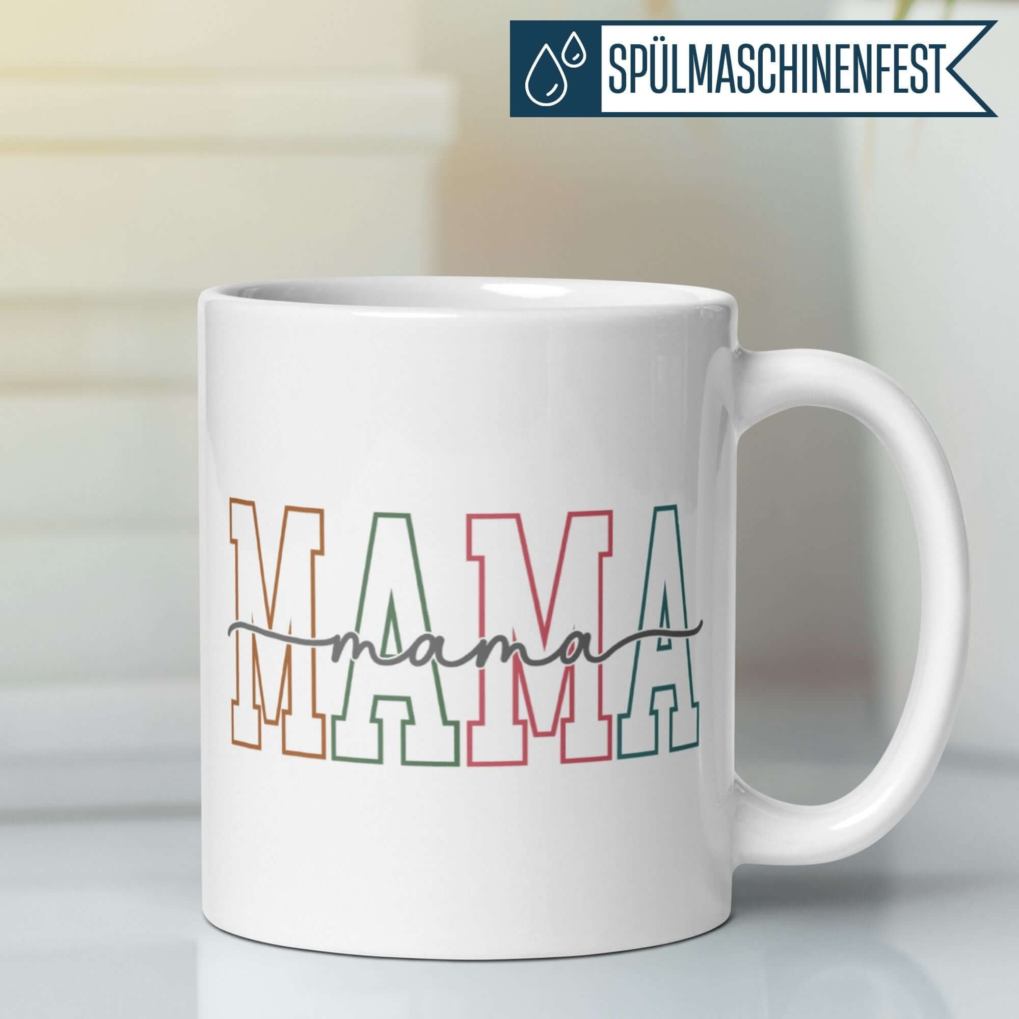 Momentals Tasse Mama in Pastellfarben mit modernem Schriftzug für liebevolle Geschenke.