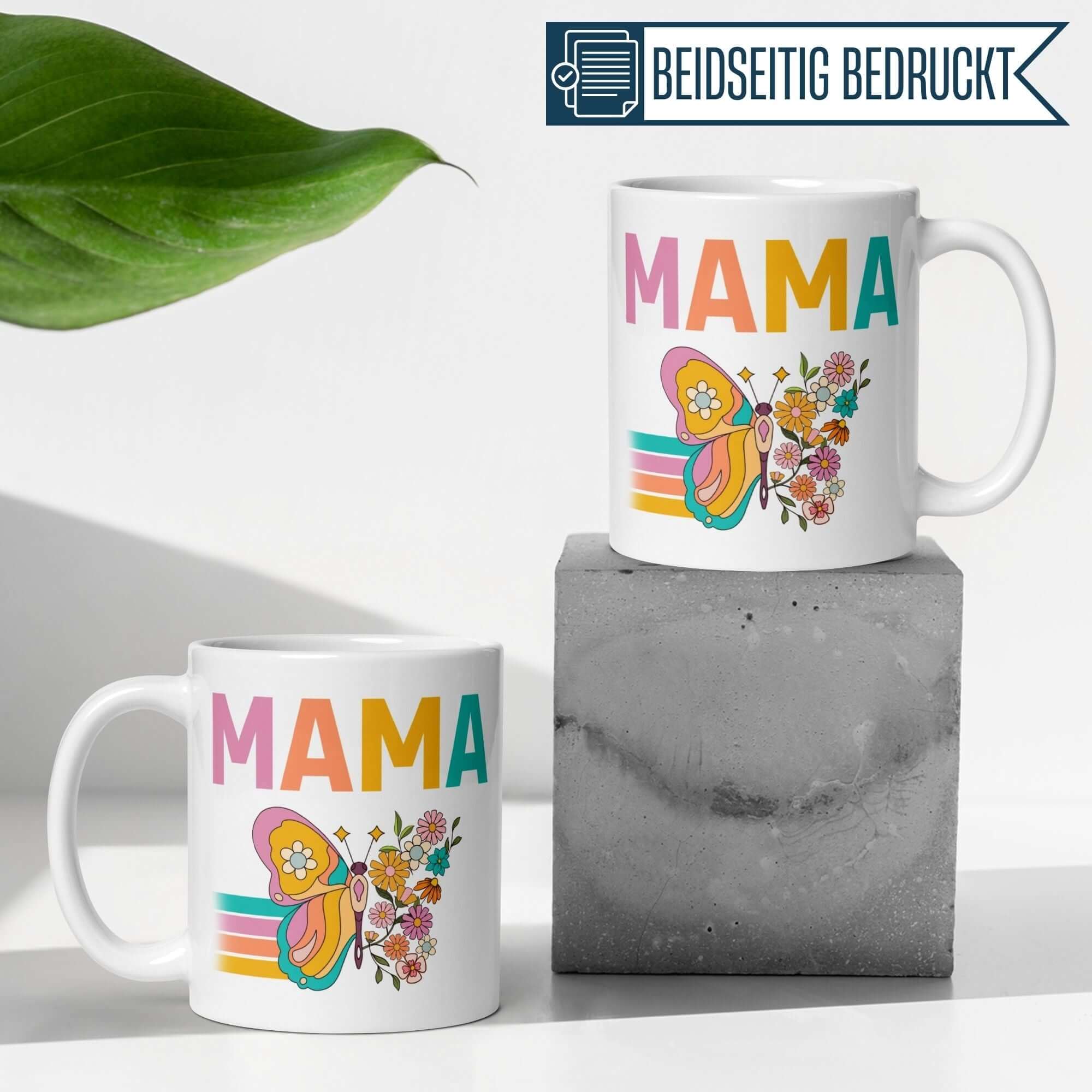 Momentals® Tasse Mama mit buntem Schmetterlings- und Blumenmotiv, perfekt für Geschenke oder den eigenen Kaffeetisch.