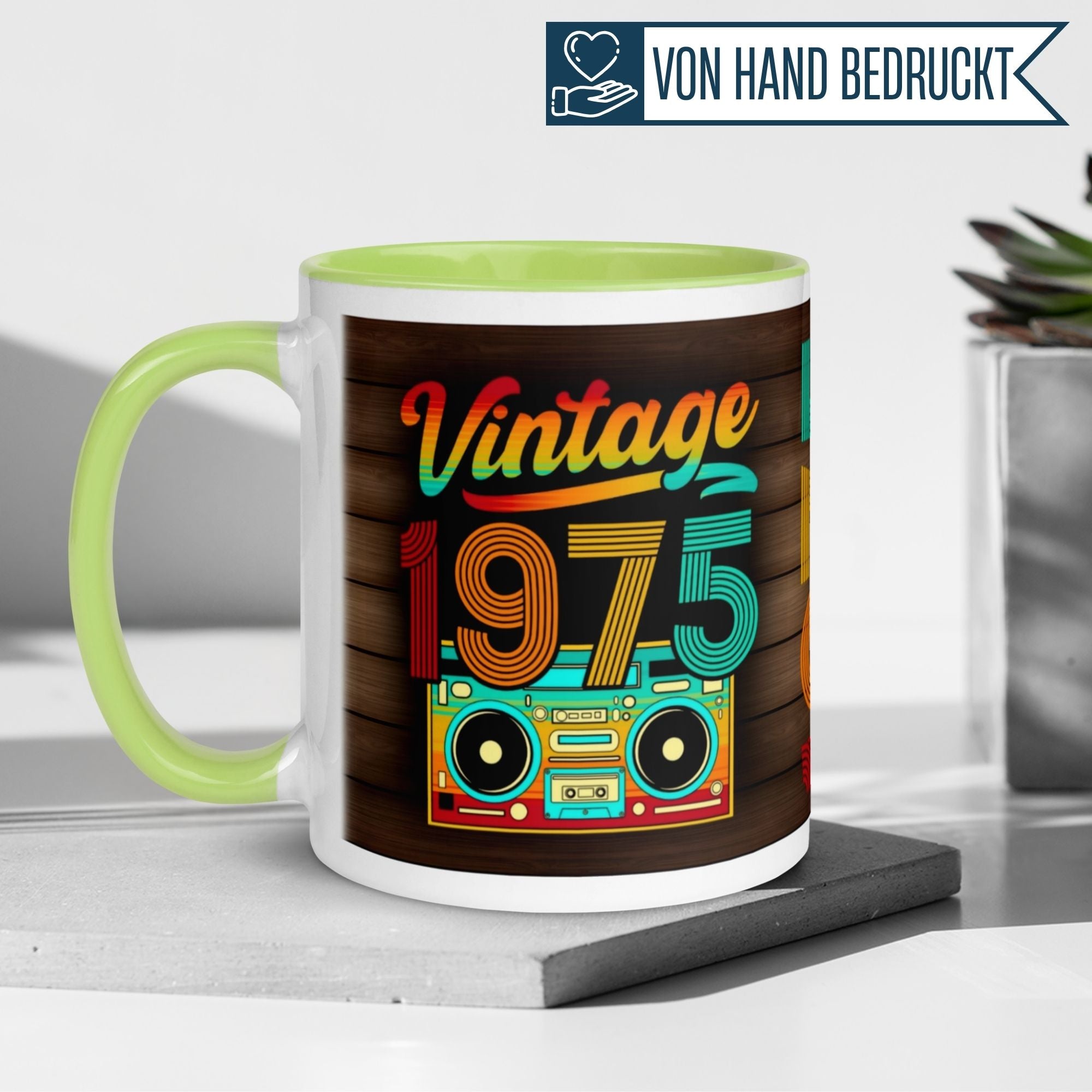 Momentals® Tasse für den 50. Geburtstag mit Retro-Design, vintage 1975 und buntem Boombox-Motiv